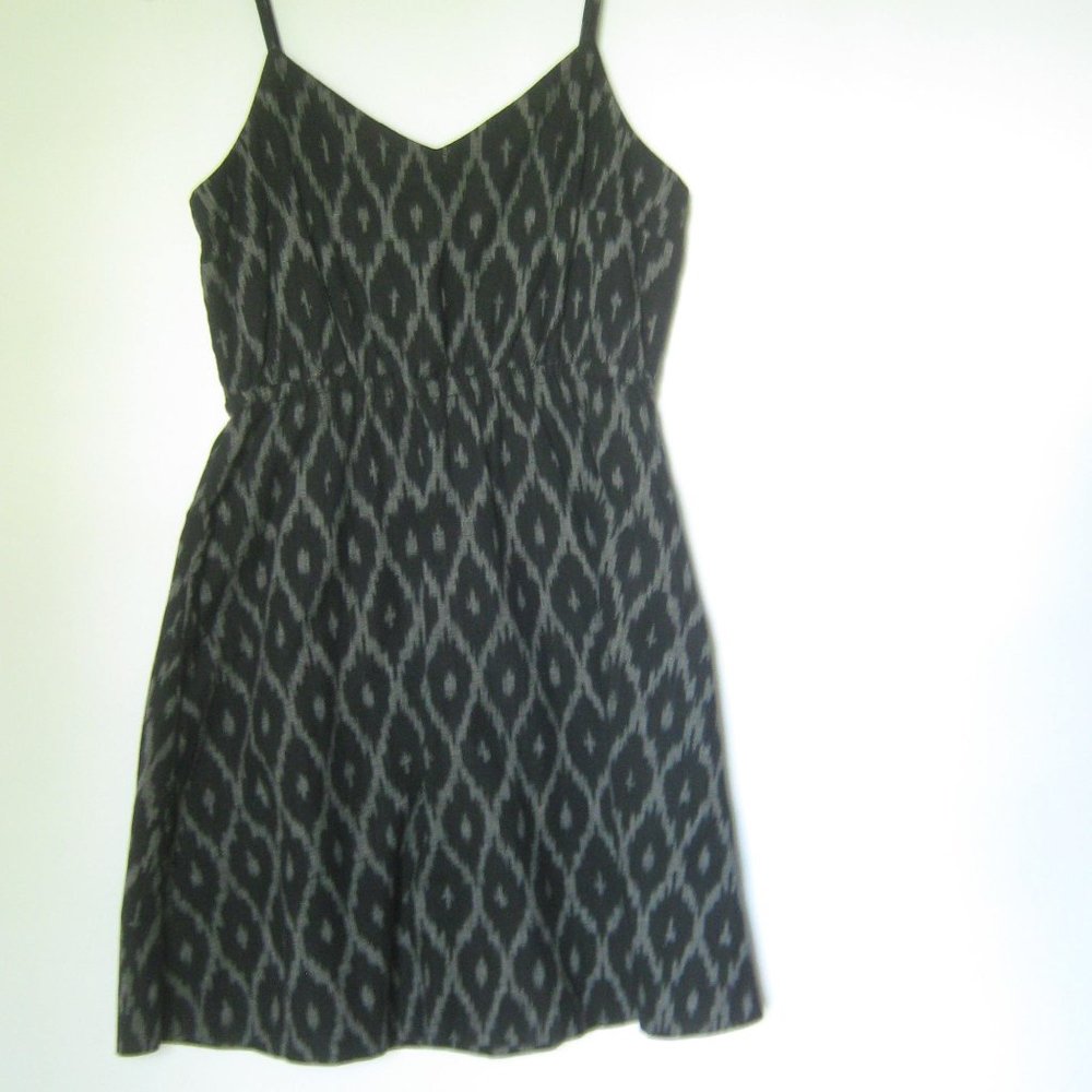 Gap black and white ikat dress
